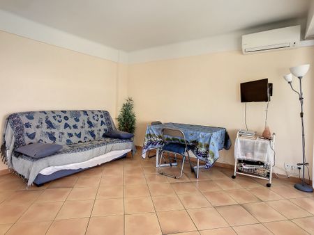 Location Appartement 2 pièces 39m² JUAN LES PINS 06160 - Photo 2