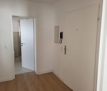 Renovierte 3 Zimmerwohnung mit schicker Einbauküche in zentraler La... - Foto 1