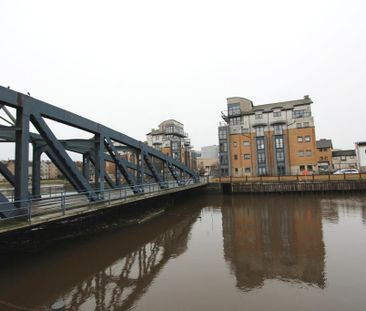 2 bedroom flat to rent - Photo 6