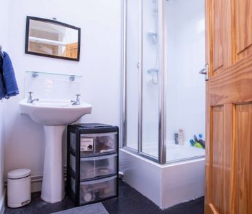 Unbeatable location! - Photo 2