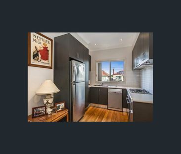 1/8 White Street, Reservoir, Vic 3073 - Photo 2