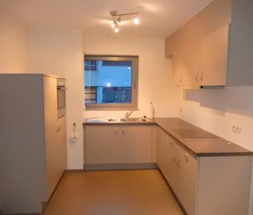 Gezellig 2-slaapkamer app. in het hartje van Erembodegem - Photo 3