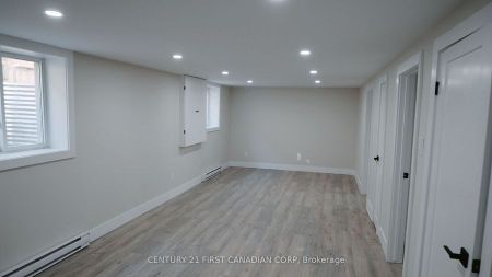 For Lease - 1072 Jalna Boulevard, London South, Ontario - Photo 4