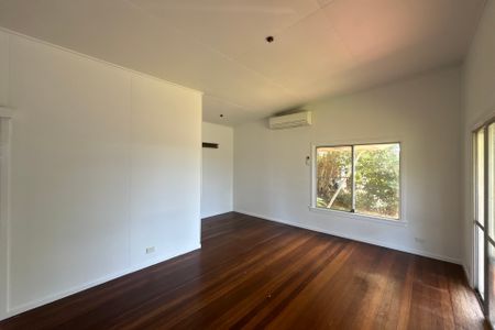 4 King George Vi Drive - Photo 2