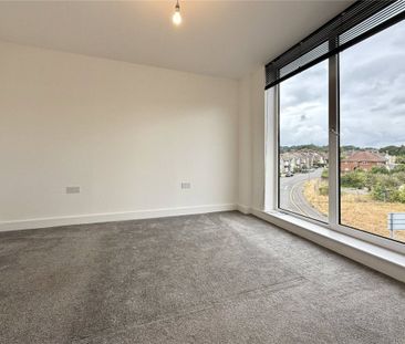 Commercial Road, Poole, Dorset, BH14 - Photo 2