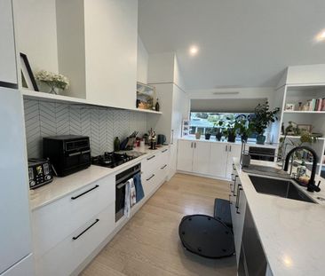 Modern 2 bedroom close to the hospital - Photo 3