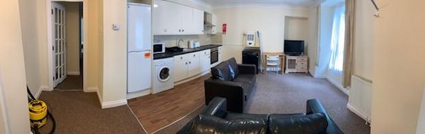 2 bedroom house share to rent - Photo 1