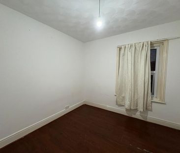 6 bedroom semi-detached house to rent - Photo 5