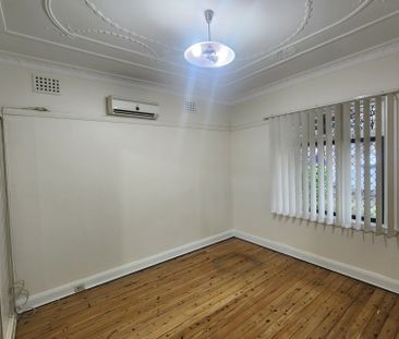 View Saturday at 9:45am - 10:05am - Photo 4