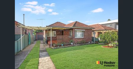 3-Bedroom Double Brick Home in Prime Location - Photo 3