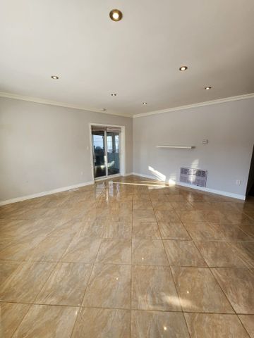 For Lease - 12 Wickford Drive, Toronto, Ontario - Photo 3