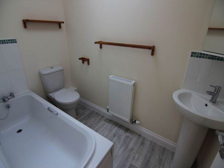 West Wick, Weston-super-Mare, North Somerset - Photo 4