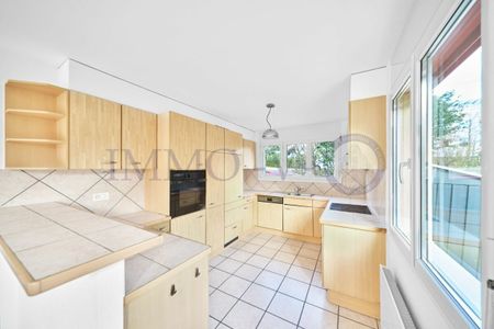 SPACIOUS WITH LARGE QUIET GARDEN - Foto 3