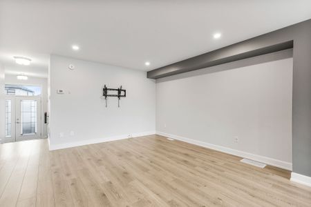 For Lease - 150 Argile Street, Casselman, Ontario - Photo 4