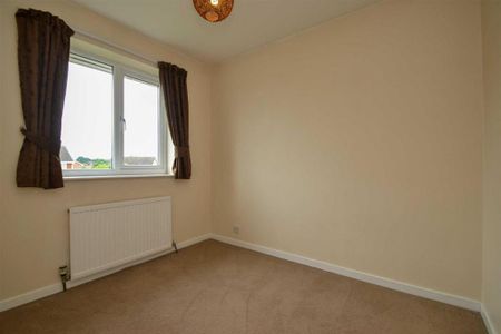 2 bedroom semi-detached house to rent - Photo 5