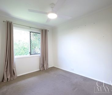 Spacious Family Living with Excellent Outdoor Extras - Photo 5