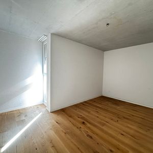 Light, comfort and an ideal location! - Photo 2
