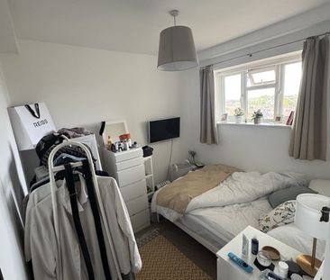 Room in a Shared Flat, Ormonde Court, SW15 - Photo 2