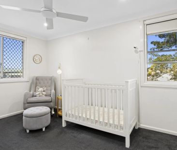 Bright & Private Townhouse Offering Exceptional Comfort – Flexible ... - Photo 6