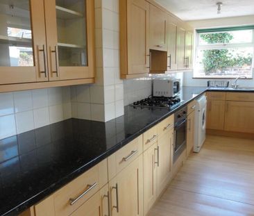4 bedroom house to rent - Photo 2