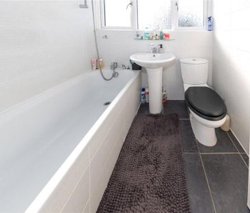 2 bedroom maisonette to rent - Photo 6