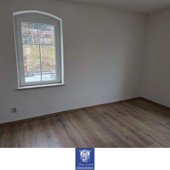 Neu Saniert! Schicke 2-Zimmer-Wohnung mit Gartennutzung am Waldrand! - Photo 1