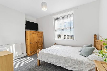 6 bedroom flat share to rent - Photo 4