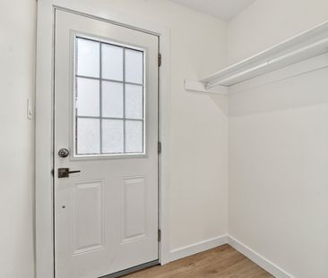 For Lease - 203 Sheffield Street, Newmarket, Ontario - Photo 4