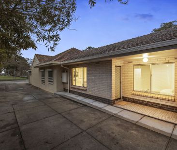 Low maintenance luxury living - Photo 6