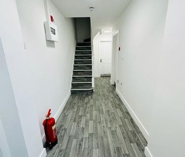 Room in a Shared House, Headstone Gardens, HA2 - Photo 5