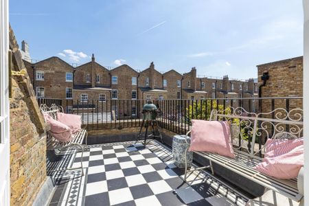 5 bedroom end of terrace house to rent - Photo 3