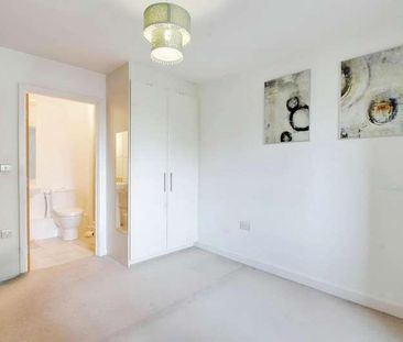 Park Lodge Avenue, West Drayton, UB7 - Photo 6