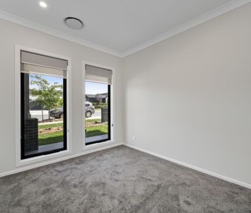 12 Courtney Street, Googong - Photo 3