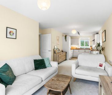 Carlton Road, Redhill, RH1 - Photo 5