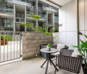 Fully Furnished 1-Bed + Study in Union Green - Photo 3