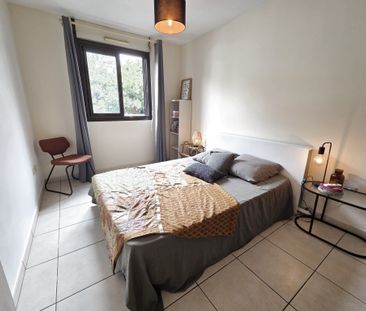 Location Appartement 3 pièces 55m² ST DENIS 97400 - Photo 6