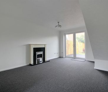 2 bedroom terraced house to rent - Photo 2