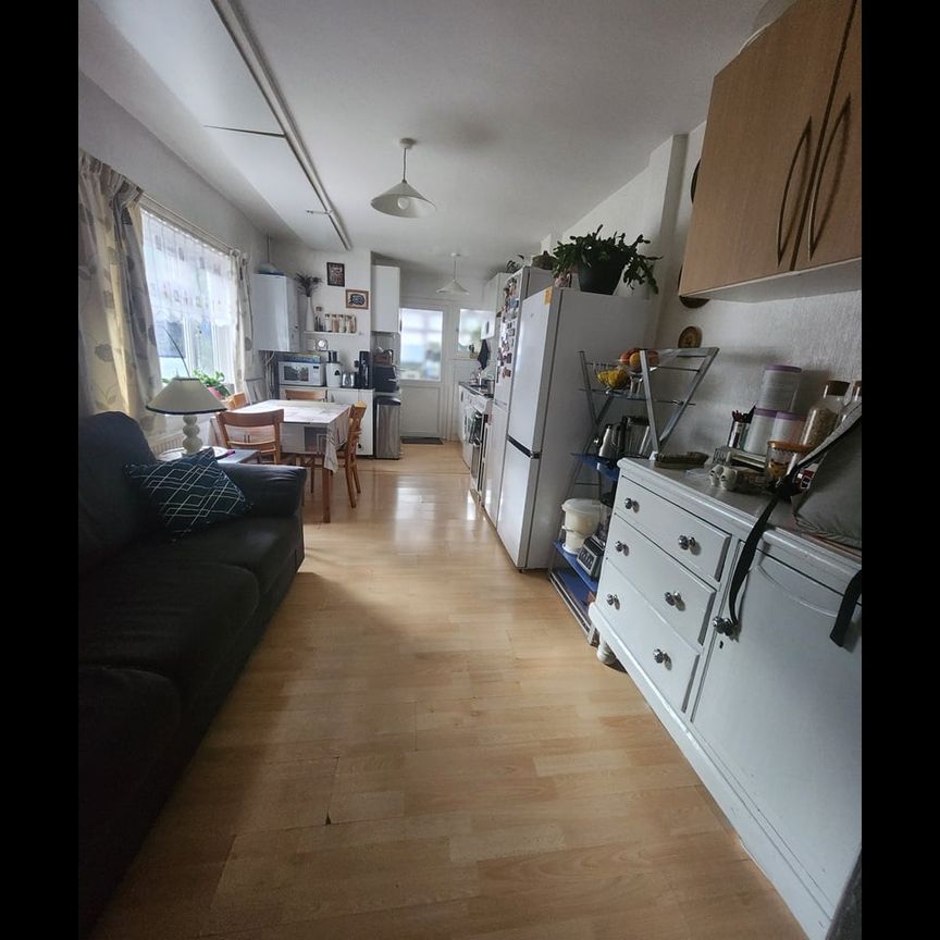 Room in a Shared House, Raleigh Road, N8 - Photo 1