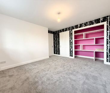 4 bedroom detached house to rent - Photo 6