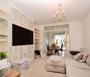 3 bedroom terraced house to rent - Photo 2