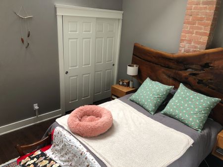 For Lease - 122 Booth Avenue, Toronto, Ontario - Photo 2