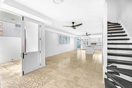 Unit 1/105 Albatross Avenue - Photo 3