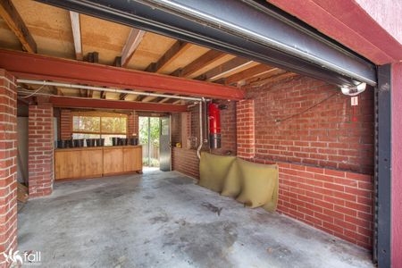 Great Family Home, Water Views - Photo 4
