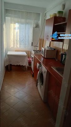 GARSONIERA DE INCHIRIAT RAHOVA LIBERTY - Fotografie 1