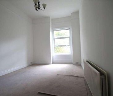 Beaconsfield Road, London, N11 - Photo 3