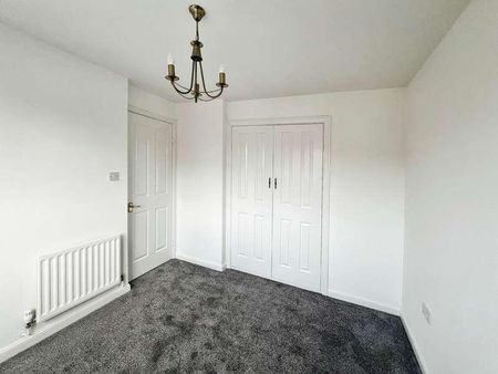 Dixon Green Drive, Farnworth, Bolton, BL4 - Photo 4