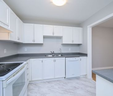 For Lease - 1 Violet Street, Barrie, Ontario - Photo 4