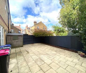 2 bedroom semi-detached house to rent - Photo 4