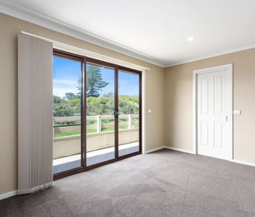 Sun, Sea and Sand! - Photo 5