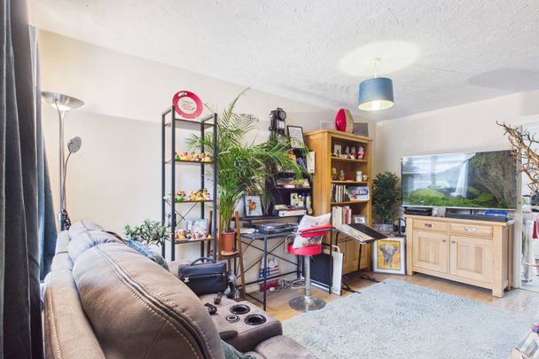 2 Bedroom - Photo 1